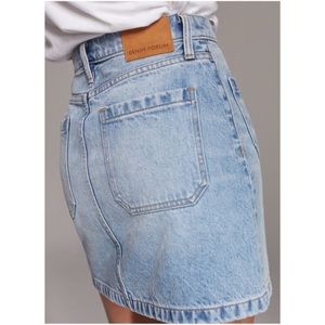 Aritzia Denim Forum The Debbie Mini Skirt Sz 26